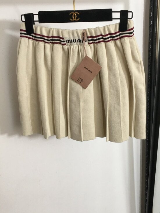 Miu Miu Dresses & Skirts - Miu Miu - Apricot - Skirt - Preppy-style pleated red stripes